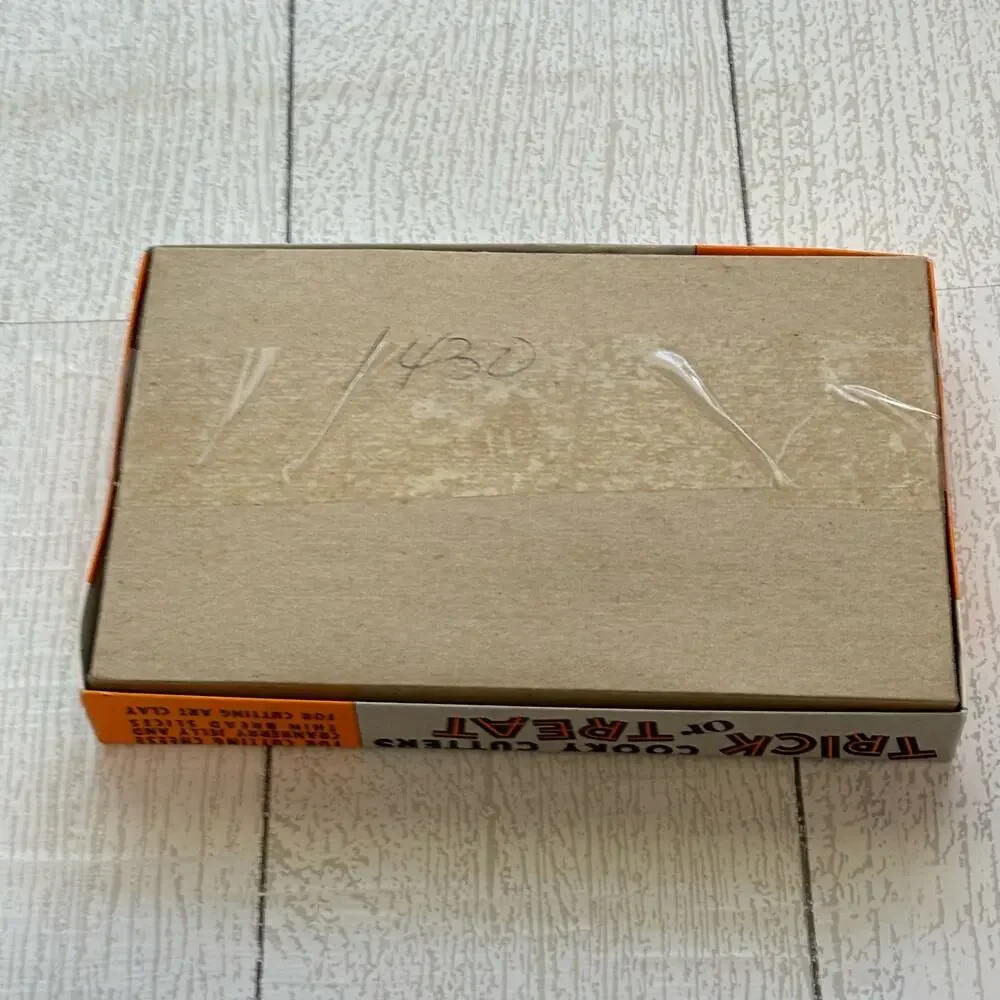 Vintage Trick or Treat Cooky Cookie Cutters Set of 6 w/ Box